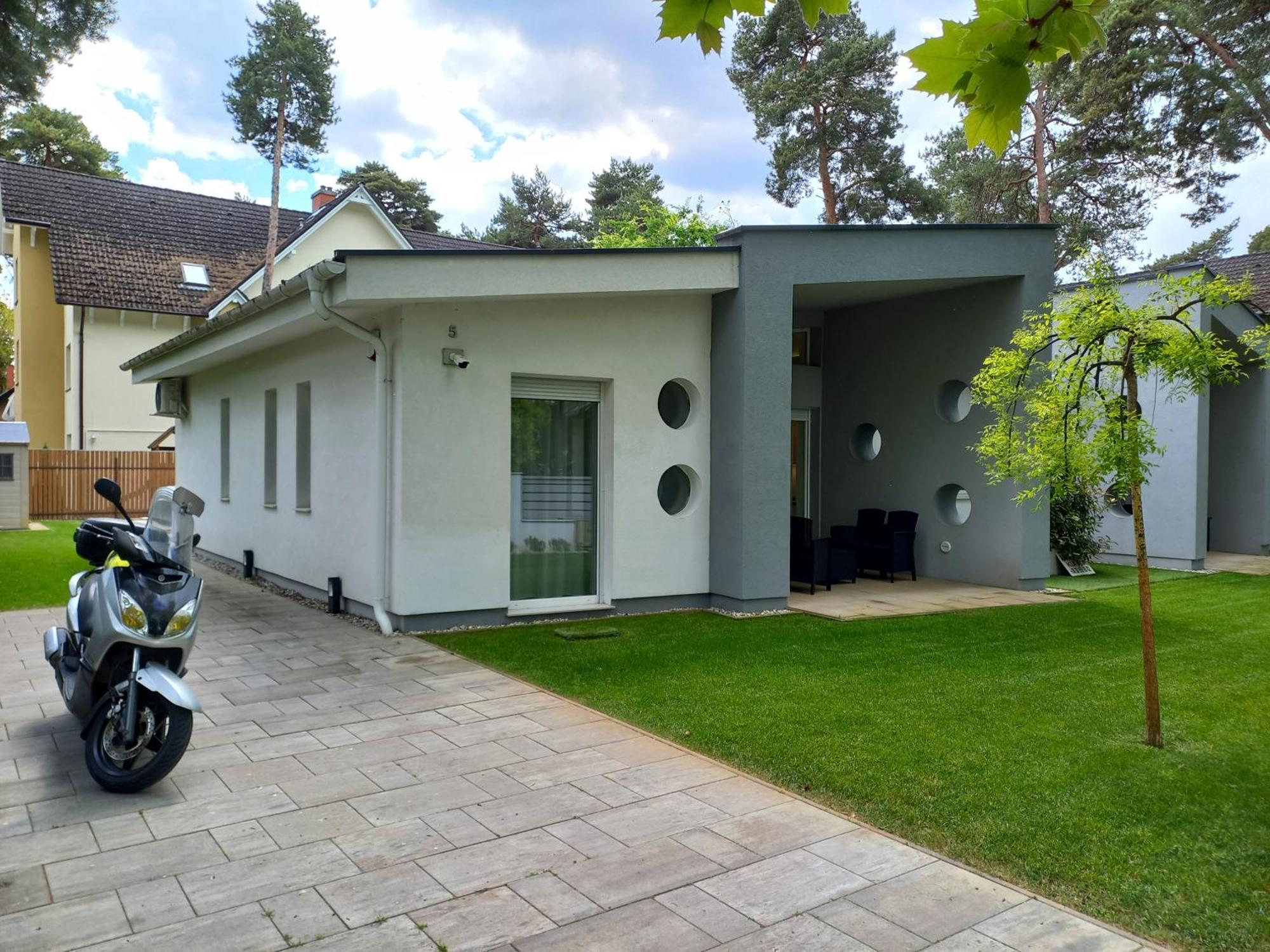 Villa Bori Siofok Exterior photo